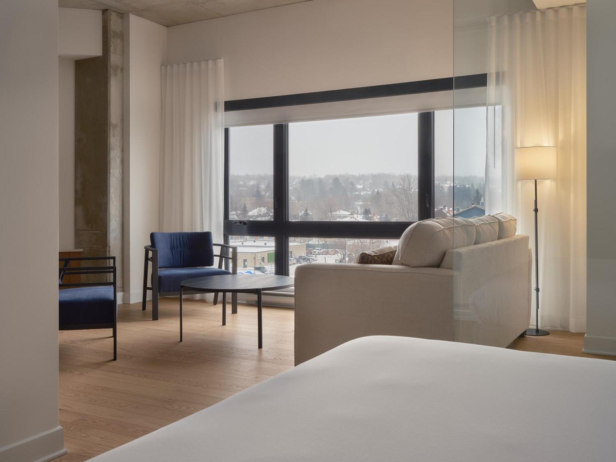 - Experience - Quartier Des Marinas